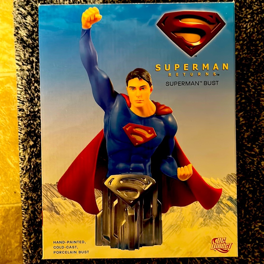 Limited edition Superman returns mini statue 1/3 of the set NIB